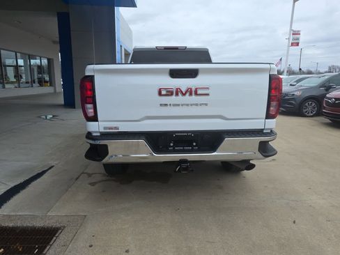 Used 2024 GMC Sierra 2500 Pro image 9