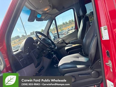 Used 2017 Mercedes-Benz Sprinter 2500 image 10