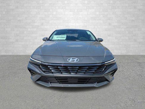 New 2026 Hyundai Elantra Limited image 6