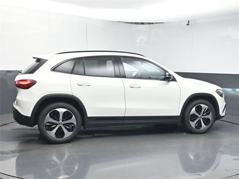 New 2026 Mercedes-Benz GLA 250 image 8