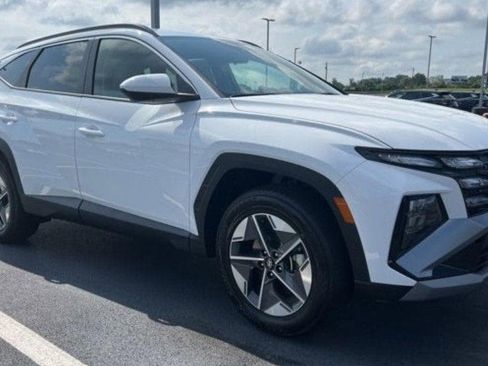 New 2025 Hyundai Tucson SEL image 1
