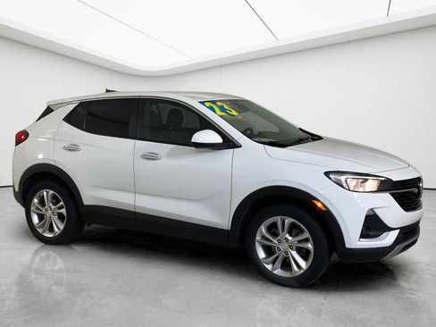 Used 2023 Buick Encore GX Preferred w/ Cold Weather Comfort Package FWD image 7