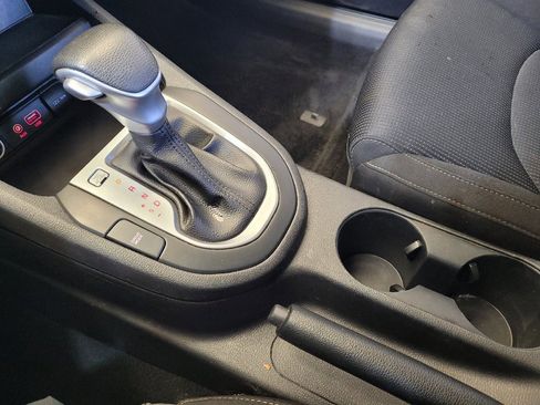 Used 2021 Kia Forte LXS FWD image 26