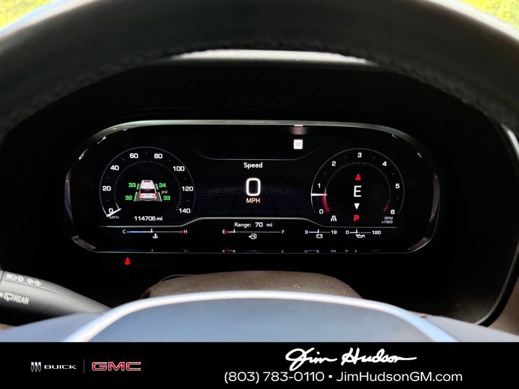Used 2022 GMC Yukon XL SLT w/ SLT Luxury Package RWD image 30