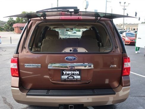 Used 2012 Ford Expedition XLT image 34