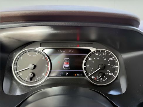 Used 2023 Nissan Rogue SV image 14