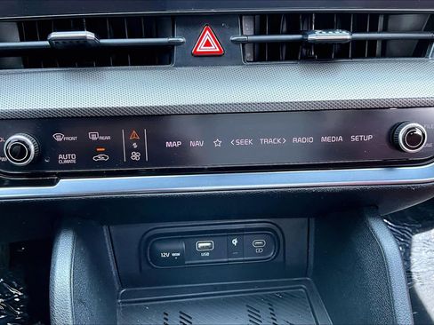 Used 2023 Kia Sportage SX image 33