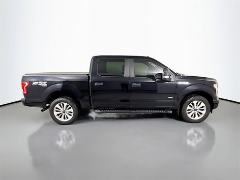 Used 2017 Ford F150 XL w/ Equipment Group 101A Mid image 8