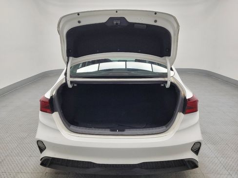 Used 2023 Kia Forte LXS w/ LXS Technology Package FWD image 29