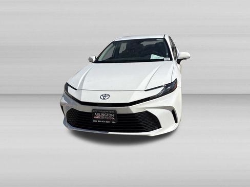 Used 2026 Toyota Camry LE FWD image 10