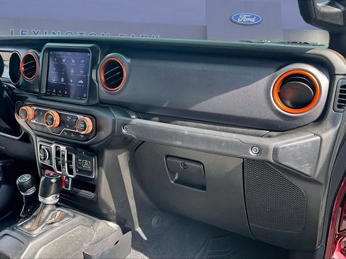 Used 2022 Jeep Gladiator Mojave w/ LED Lighting Group AWD/4WD image 27