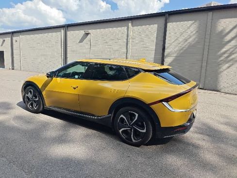 Used 2022 Kia EV6 GT-Line w/ First Edition Package AWD/4WD image 4