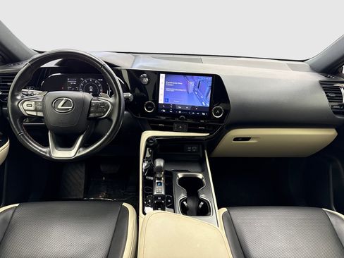 Used 2024 Lexus NX 250 FWD w/ Towing Package (2000 Lbs) image 20