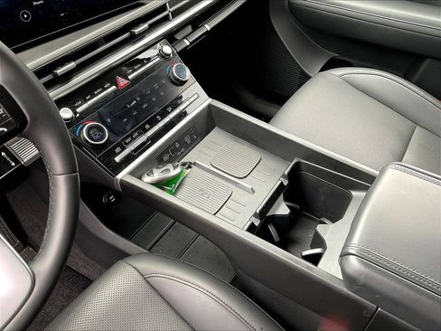Certified 2025 Hyundai Santa Fe SEL AWD/4WD image 18