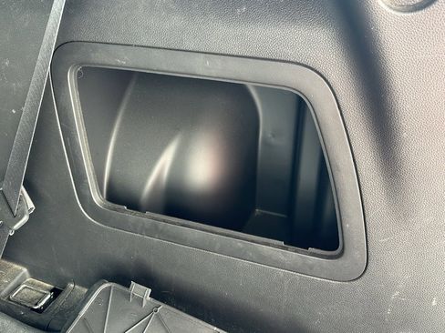 Used 2015 Ford Explorer XLT w/ Equipment Group 202A image 17