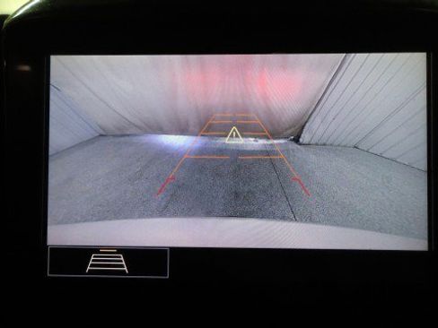 Used 2020 Chevrolet Traverse LT FWD image 14