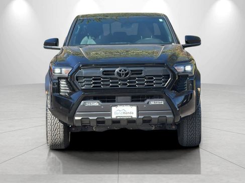 Used 2024 Toyota Tacoma TRD Off-Road w/ TRD Off Road Upgrade Package AWD/4WD image 10