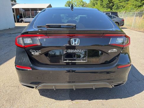 Used 2022 Honda Civic Sport Touring image 3