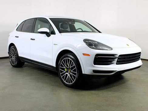 Used 2019 Porsche Cayenne E-Hybrid image 9