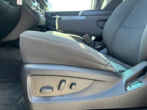 Used 2015 Chevrolet Tahoe LS RWD image 14