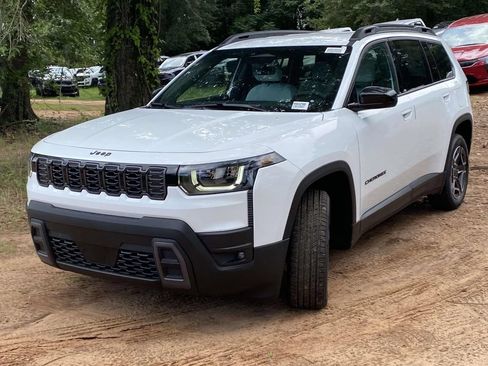 New 2026 Jeep Cherokee Laredo AWD/4WD image 33