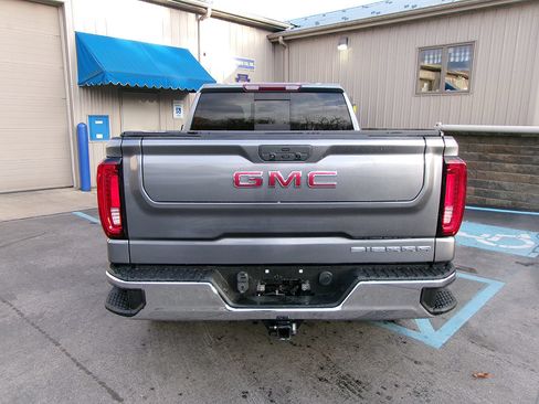 Used 2019 GMC Sierra 1500 SLT w/ SLT Premium Package AWD/4WD image 4