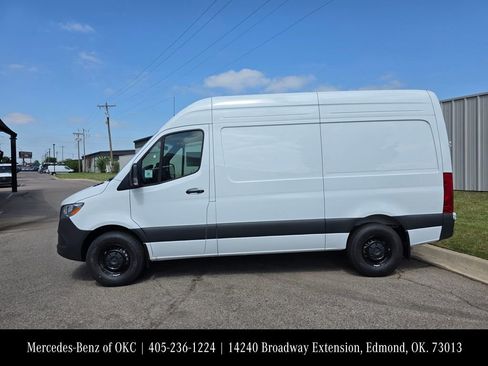 New 2026 Mercedes-Benz Sprinter 2500 image 2