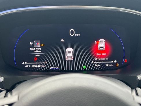 Certified 2025 Acura MDX SH-AWD w/ Technology Package image 24