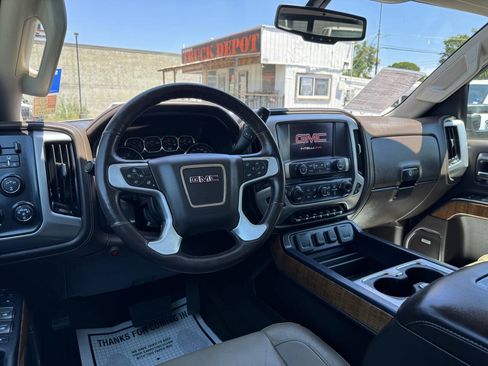 Used 2017 GMC Sierra 3500 SLT w/ Duramax Plus Package AWD/4WD image 15