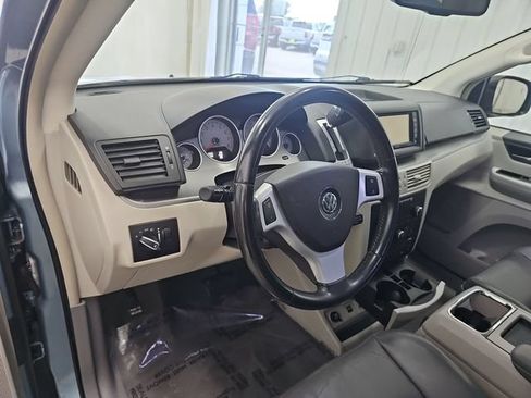 Used 2009 Volkswagen Routan SEL Premium FWD image 40