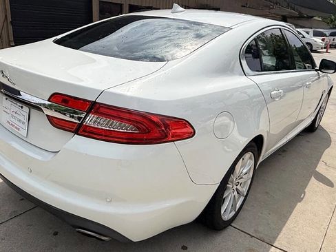 Used 2013 Jaguar XF RWD image 27