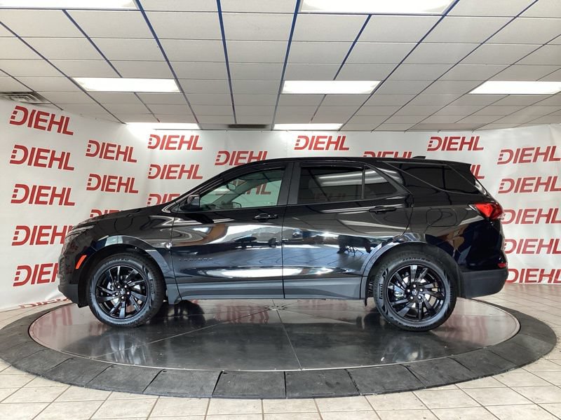 Used 2024 Chevrolet Equinox LS w/ LS Convenience Package AWD/4WD image 4