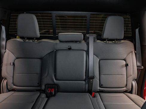 Used 2026 Chevrolet Silverado 3500 LTZ w/ LTZ Convenience Package image 27