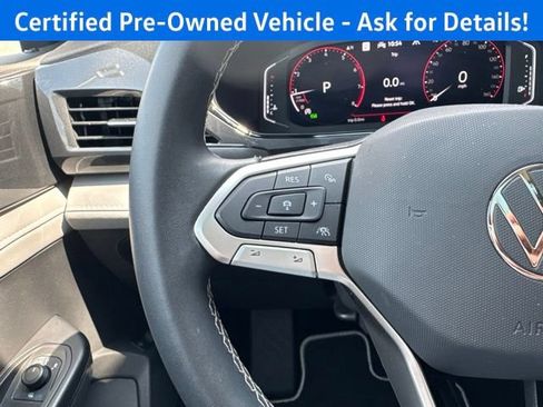 Certified 2023 Volkswagen Taos SEL AWD/4WD image 19