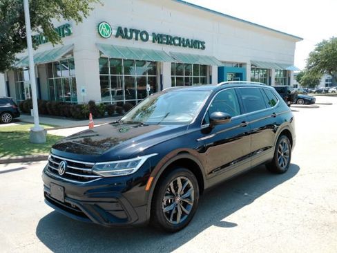 Used 2023 Volkswagen Tiguan SE w/ Panoramic Sunroof Package AWD/4WD image 1