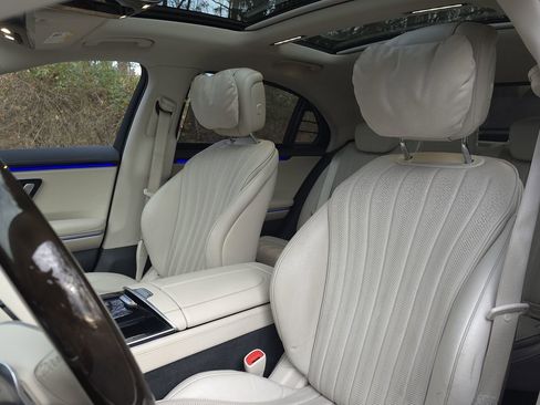 Used 2022 Mercedes-Benz S 500 4MATIC image 12