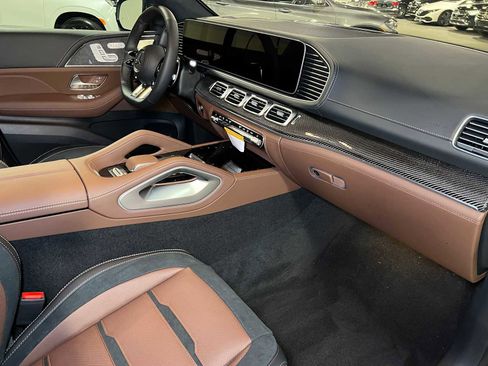 New 2026 Mercedes-Benz GLE 63 AMG S image 11