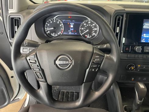 Used 2025 Nissan Frontier S RWD image 13
