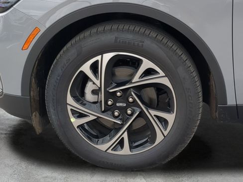 New 2026 Lincoln Nautilus Premier w/ Equipment Group 102A AWD/4WD image 9