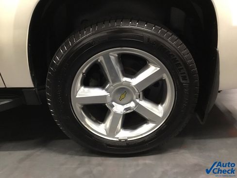 Used 2011 Chevrolet Avalanche LTZ image 31