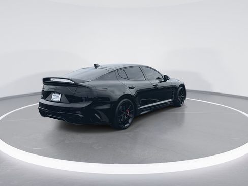 Used 2022 Kia Stinger GT2 w/ Scorpion Package RWD image 8