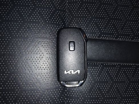 Used 2022 Kia Sorento EX FWD image 32