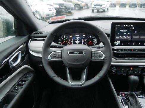 New 2026 Jeep Compass Limited image 11