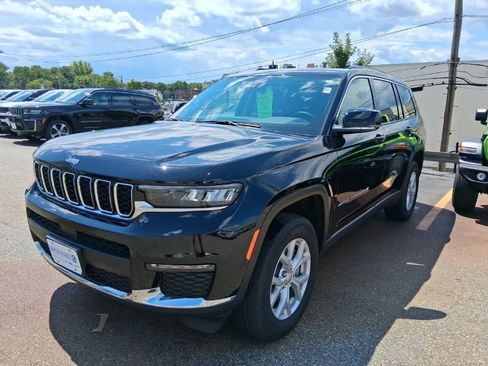Certified 2023 Jeep Grand Cherokee L Limited AWD/4WD image 4