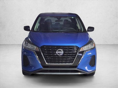 Used 2023 Nissan Kicks S FWD image 2