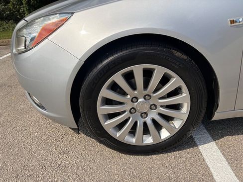 Used 2011 Buick Regal CXL w/ RL3 Preferred Equipment Group FWD image 28