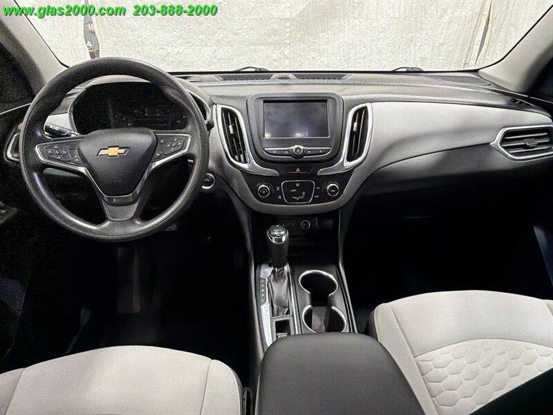 Used 2020 Chevrolet Equinox LS AWD/4WD image 6