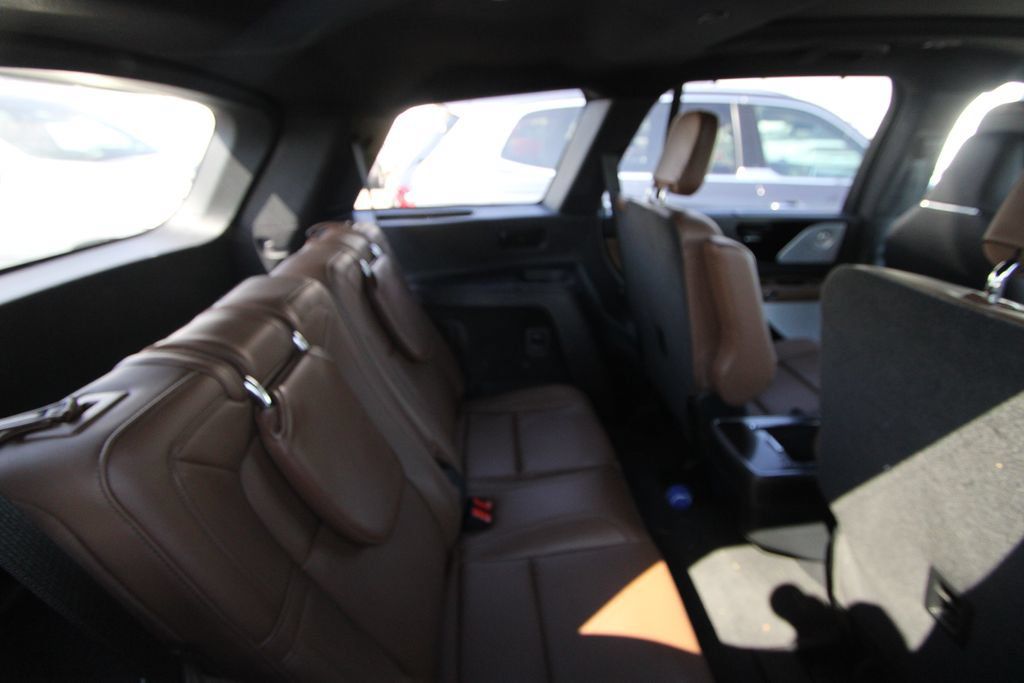 Used 2022 Lincoln Aviator Reserve w/ Equipment Group 201A AWD/4WD image 18