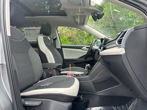 New 2026 Volkswagen Taos SE AWD/4WD image 20