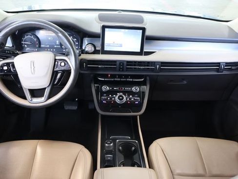 Used 2020 Lincoln Corsair FWD w/ Equipment Group 101A image 16